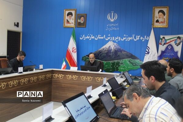 نشست مدیرکل آموزش و پرورش مازندران با اصحاب رسانه
