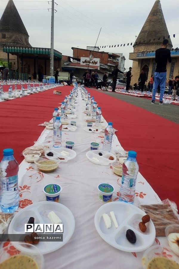 مراسم عزاداری و برپایی سفره افطاری در ساری