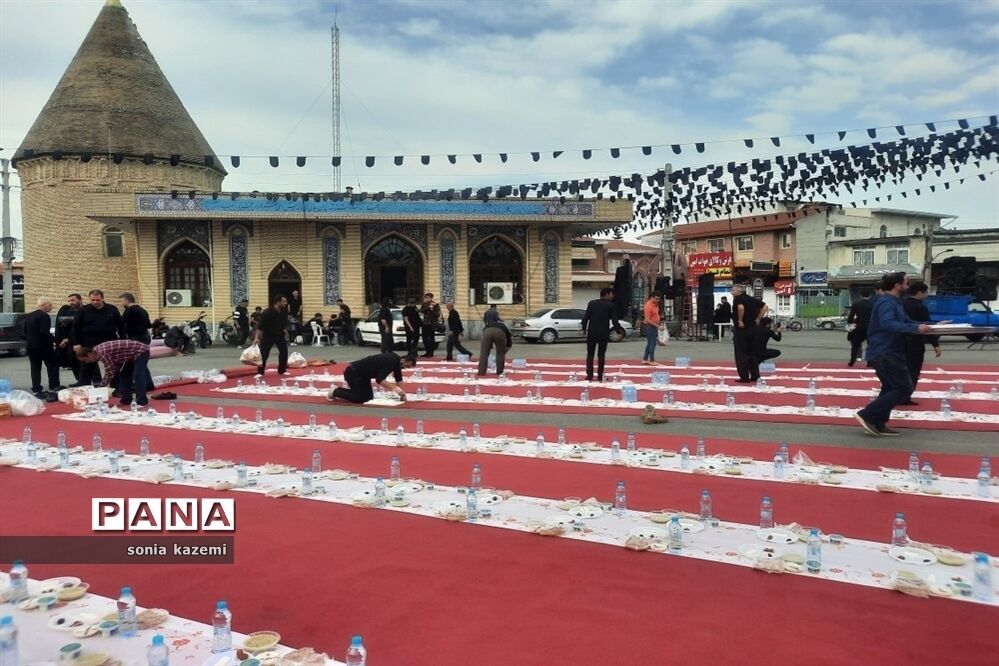 مراسم عزاداری و برپایی سفره افطاری در ساری