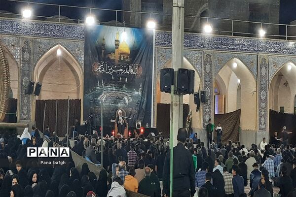 احیای سومین شب قدر در امامزاده عبدالله ( ع) بافق