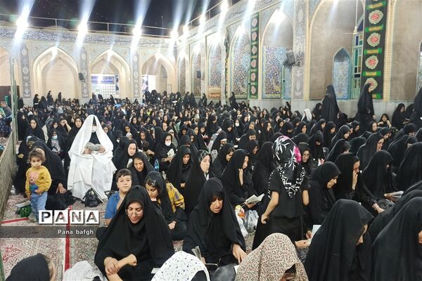 احیای سومین شب قدر در امامزاده عبدالله ( ع) بافق
