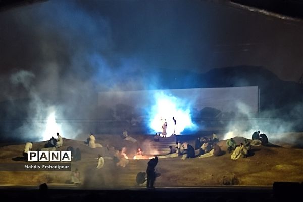 نمایش «جان فدا» در بوستان ولایت تهران