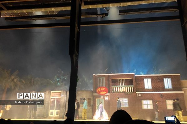 نمایش «جان فدا» در بوستان ولایت تهران