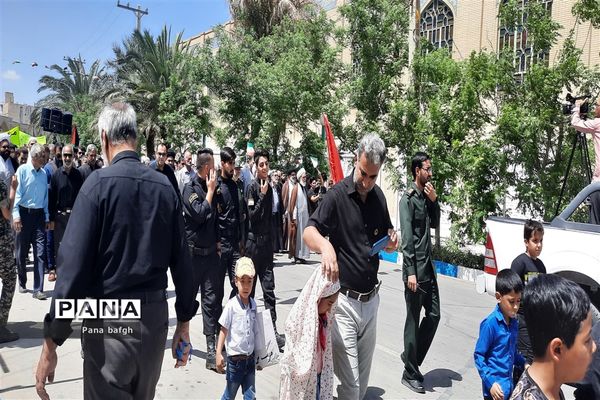 جلوه‌های حضور مردم بصیر و آگاه بافق در راهپیمایی روز قدس