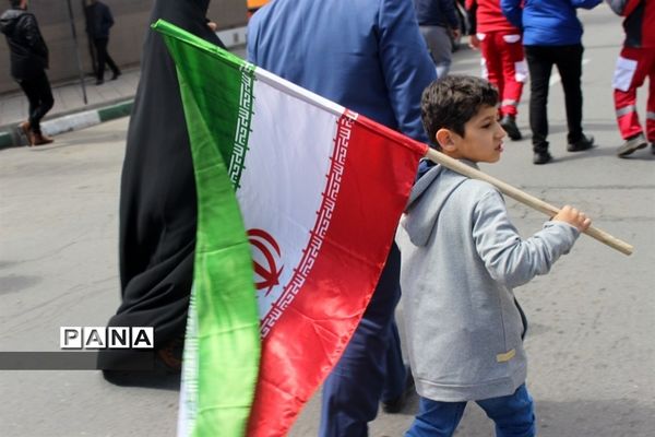 حضور گسترده دانش‌آموزان در راهپیمایی روز قدس