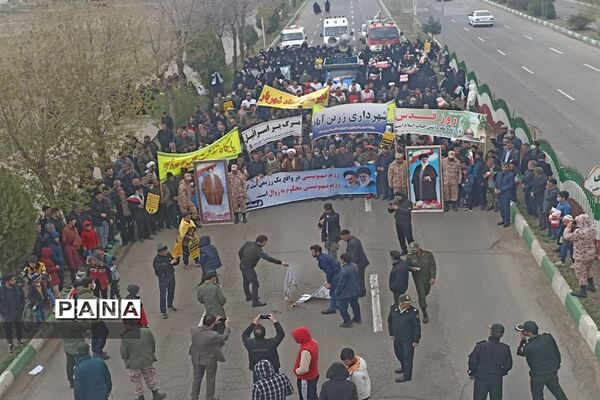 حضور دانش‌آموزان ایجرودی در راهپیمایی روز قدس