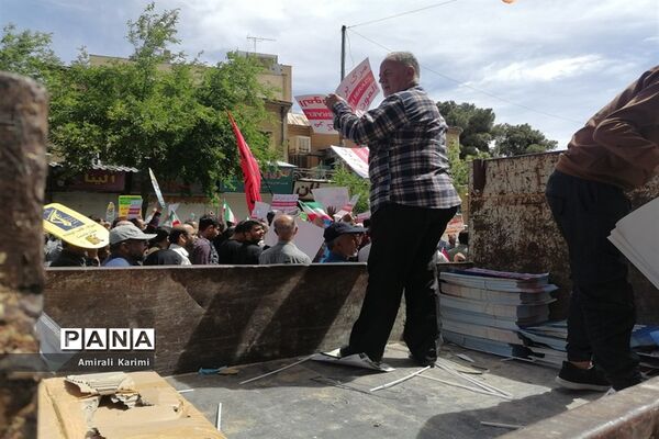 حضور پررنگ کودکان و نوجوانان شیرازی در راهپیمایی روز قدس