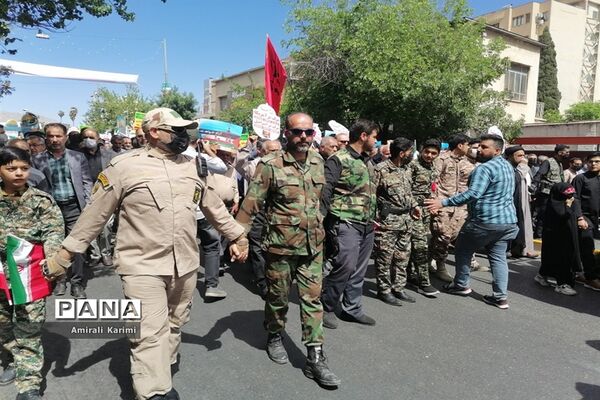 حضور پررنگ کودکان و نوجوانان شیرازی در راهپیمایی روز قدس