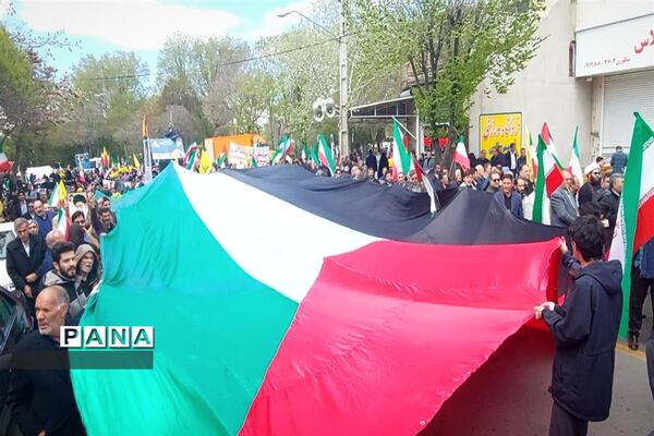 حضور دانش‌آموزان و فرهنگیان شهرستان طارم در راهپیمایی روز قدس