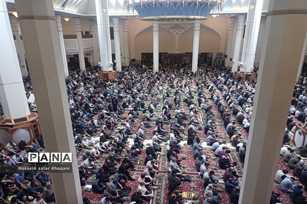 برپایی آخرین نماز جمعه ماه مبارک رمضان در شیراز