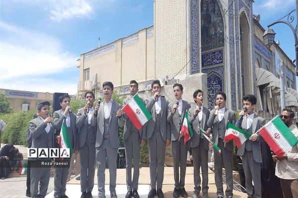 حضور با شکوه دانش‌آموزان شیرازی در راهپیمایی روز قدس