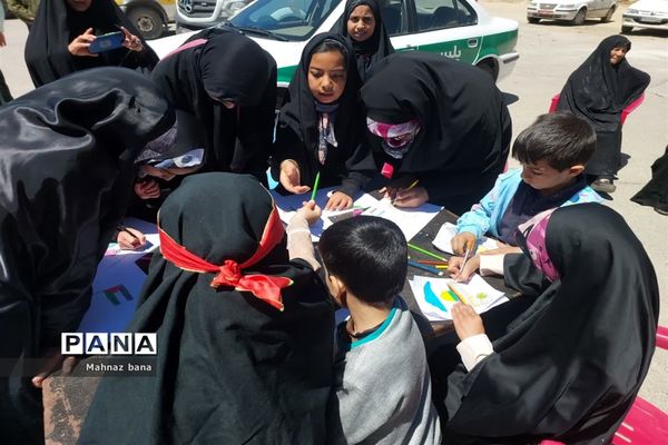 حضور پرشور دانش‌آموزان منطقه نیر در راهپیمایی روز قدس