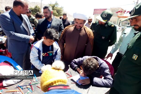 حضور پرشور دانش‌آموزان منطقه نیر در راهپیمایی روز قدس