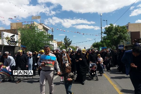 حضور کودکان قمی در راهپیمایی روز قدس