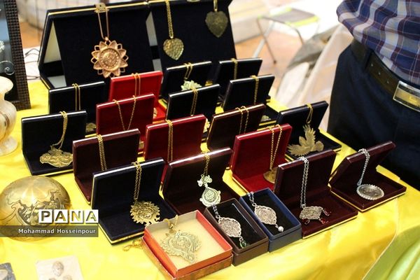 غرفه‌های صنایع دستی قرآنی در سی‌امین نمایشگاه بین‌المللی قرآن کریم