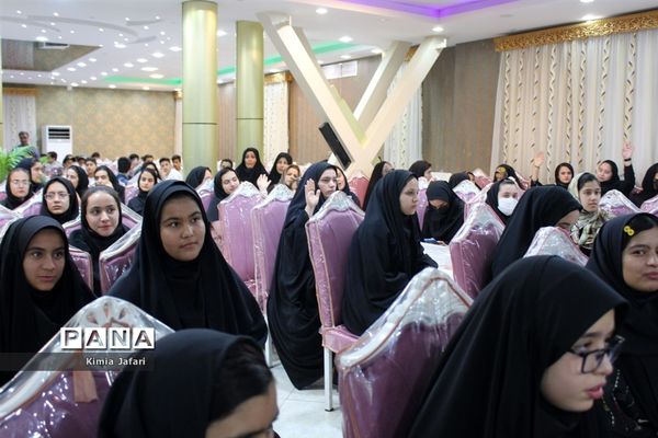 کارگاه آموزشی همزمان با هفته هنر انقلاب اسلامی در کاشمر