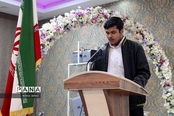 کارگاه آموزشی همزمان با هفته هنر انقلاب اسلامی در کاشمر