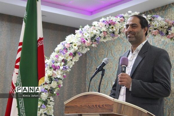 کارگاه آموزشی همزمان با هفته هنر انقلاب اسلامی در کاشمر