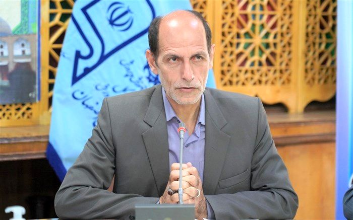 تمامی دستگاه‌های اجرایی استان اصفهان پای کار تکریم شایسته مقام معلم بیایند