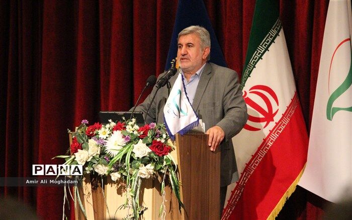 ‌‌بسیج اساتید ۶۰ محور تحولی برای تحقق شعار سال دارد