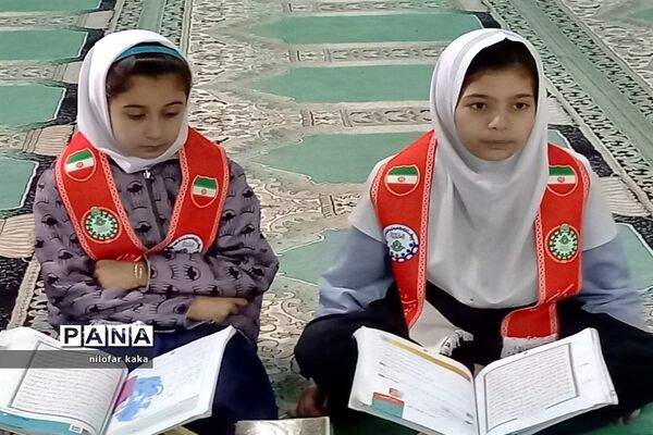 تجلیل و تقدیر از روزه اولی‌ها در دبستان دخترانه مهر قائمشهر