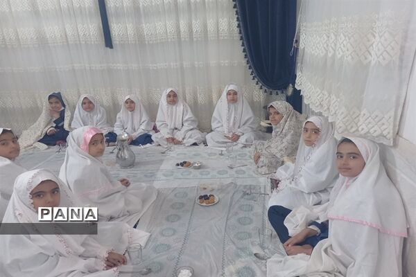 ضیافت افطاری در مدارس دخترانه شهرستان کاشمر