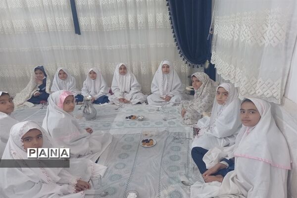 ضیافت افطاری در مدارس دخترانه شهرستان کاشمر