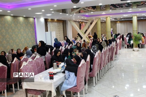 ضیافت افطاری در مدارس دخترانه شهرستان کاشمر
