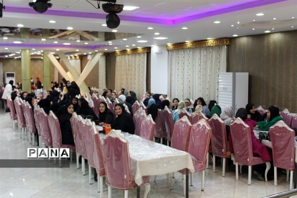 ضیافت افطاری در مدارس دخترانه شهرستان کاشمر