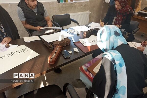 برگزاری کارگاه  انجمن خوشنویسان شهرستان دماوند در حاشیه نوزدهمین جشنواره بین‌المللی رضوی