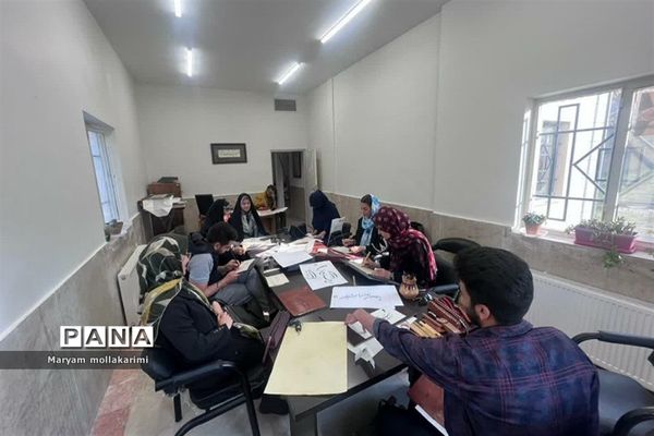 برگزاری کارگاه  انجمن خوشنویسان شهرستان دماوند در حاشیه نوزدهمین جشنواره بین‌المللی رضوی