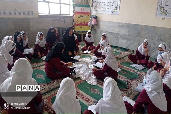برگزاری محفل انس با قرآن کریم در دبستان حدیث