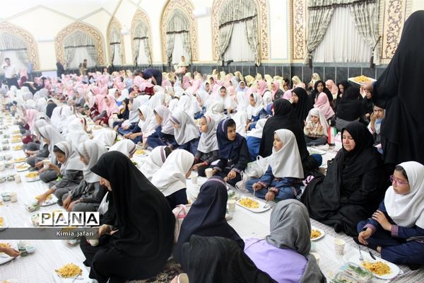 برگزاری جشن بزرگ عبادت با حضور روزه اولی‌ها در شهرستان کاشمر