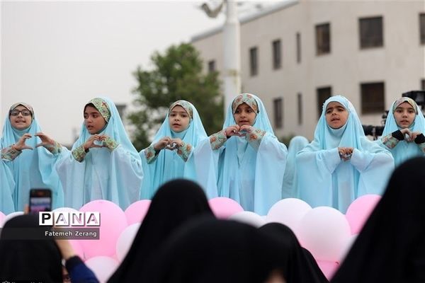 جشن بزرگ «روزه اولی ها» در عرصه میدان شهدا مشهد مقدس