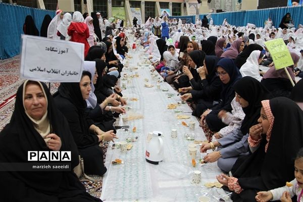 بر پایی جشن بزرگ 1500 روزه اولی دختر و پسر در  بجنورد