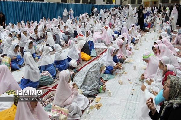 بر پایی جشن بزرگ 1500 روزه اولی دختر و پسر در  بجنورد