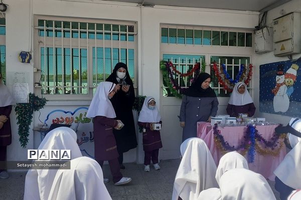 تقدیر از نفرات برتر قرآنی در دبستان حضرت زهرا(س)۲ رودهن