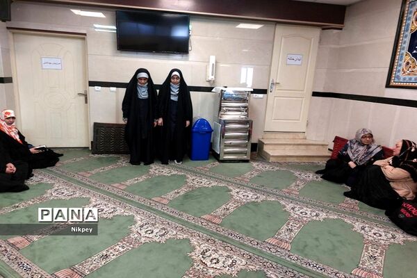 شرکت دانش‌آموزان منطقه ۱۳ در محفل انس با قرآن مسجد بقیة الله