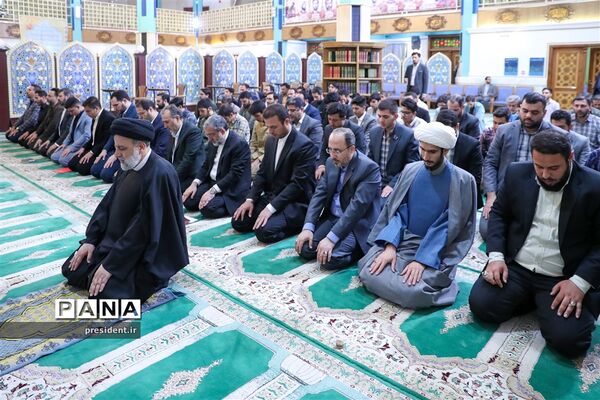 نشست رمضانی رئیس جمهوری با جمعی از نوجوانان