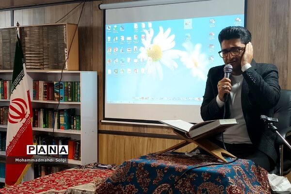 تجلیل از دانش‌آموزان برتر قرآنی دبیرستان شهید کلهر شهریار