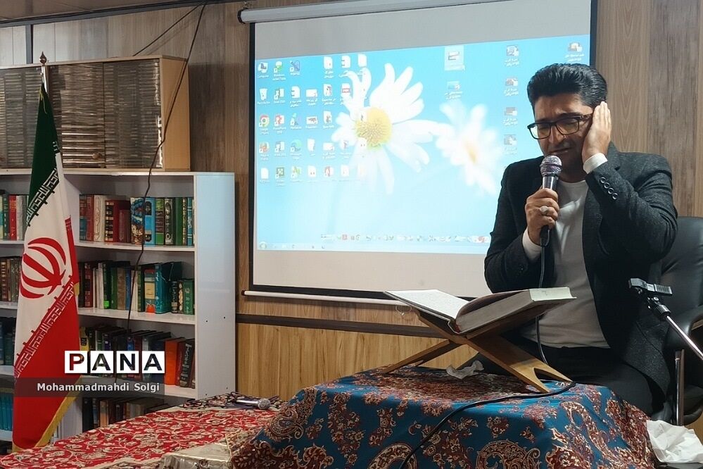 تجلیل از دانش‌آموزان برتر قرآنی دبیرستان شهید کلهر شهریار
