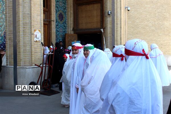 جشن بزرگ  ۱۰ هزار نفری دختران روزه اولی در تبریز -۲
