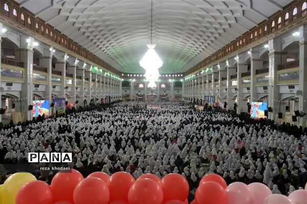 جشن بزرگ  ۱۰ هزار نفری دختران روزه اولی در تبریز -۲