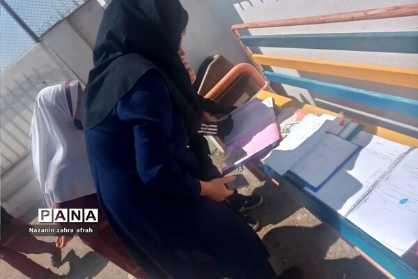 بازدید سرگروه استانی تربیت‌بدنی از مدارس رودهن