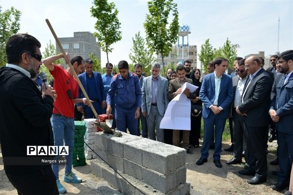 آیین کلنگ‌زنی ساخت 2 مدرسه در حصار زیرک شهریار