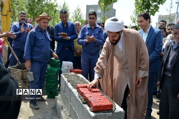 آیین کلنگ‌زنی ساخت 2 مدرسه در حصار زیرک شهریار
