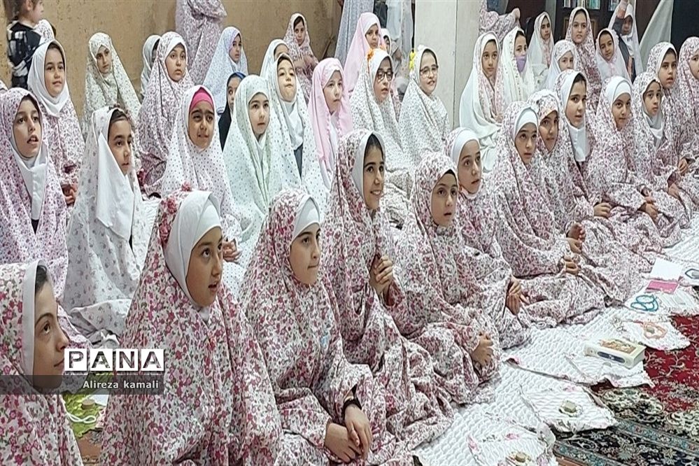 برگزاری افطاری روزه اولی‌ها در آموزشگاه شقایق‌ها صفادشت