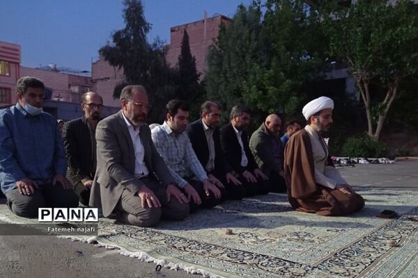 برگزاری افطاری دانش‌آموزی دبیرستان آیت‌الله ‌خامنه‌ای در بهارستان 2