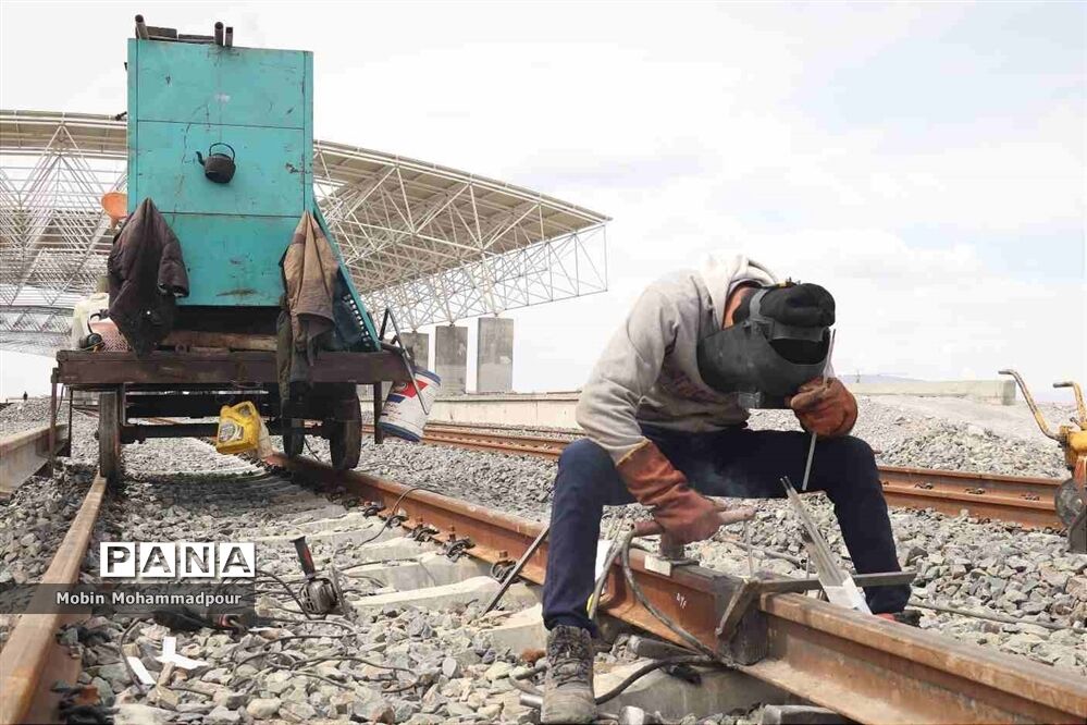 ایستگاه خاوران راه آهن تبریز- میانه