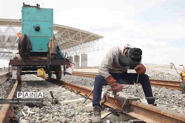 ایستگاه خاوران راه آهن تبریز- میانه